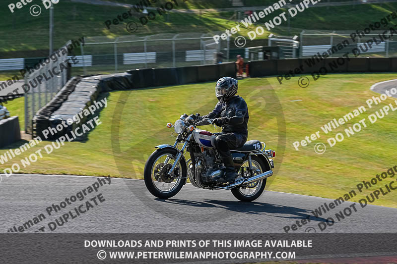 cadwell park;cadwell park photographs;cadwell trackday photographs;enduro digital images;event digital images;eventdigitalimages;peter wileman photography;racing digital images;trackday digital images;trackday photos